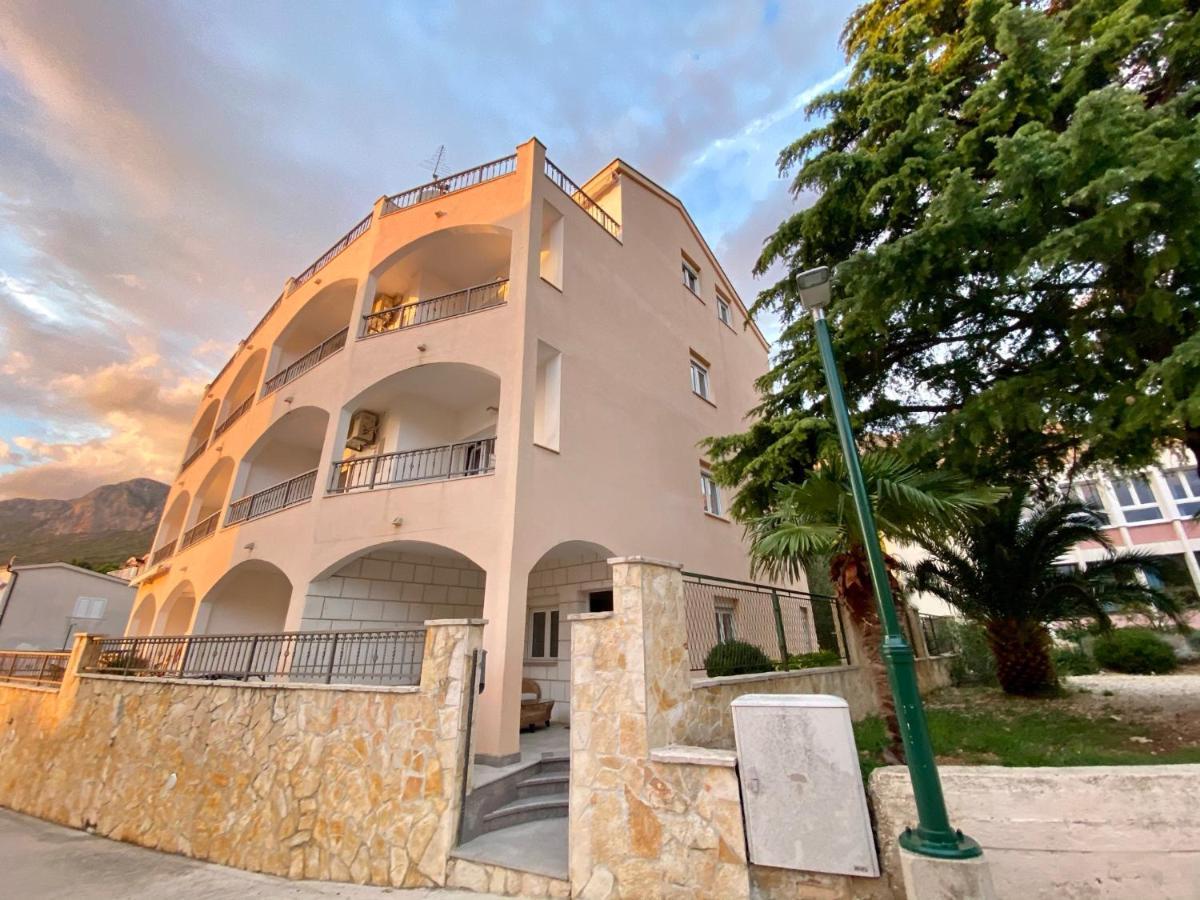 Apartments Grozdana グラダツ エクステリア 写真