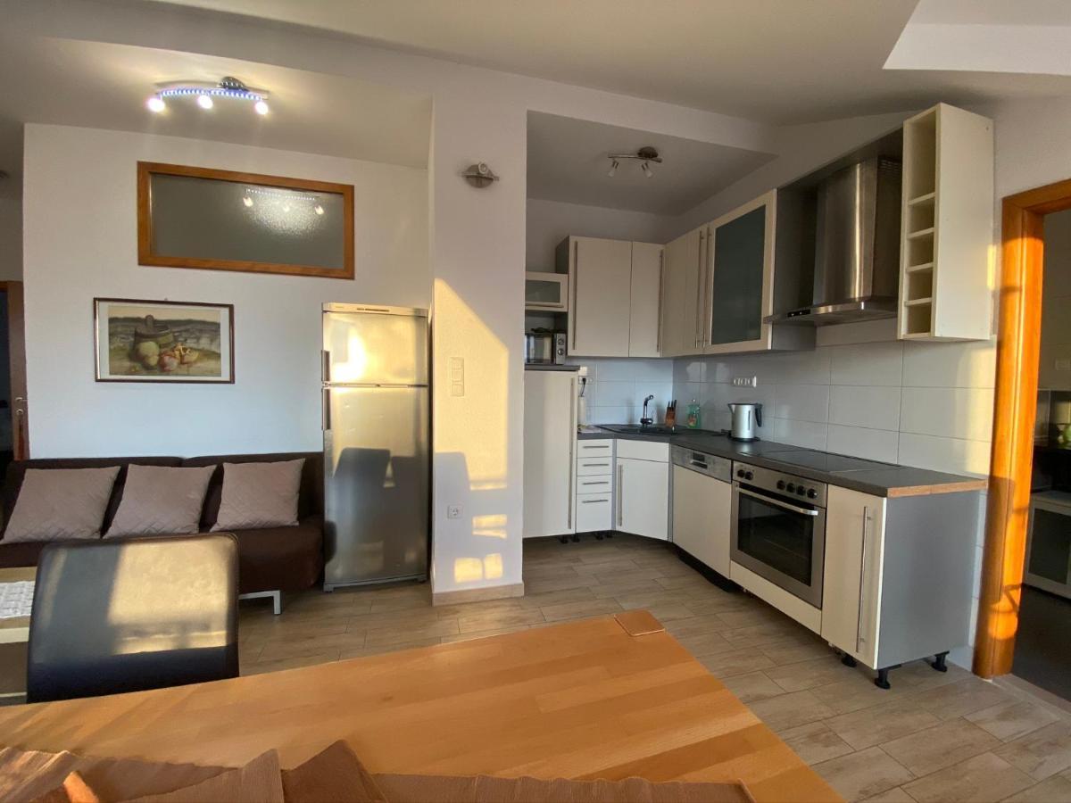 Apartments Grozdana グラダツ エクステリア 写真