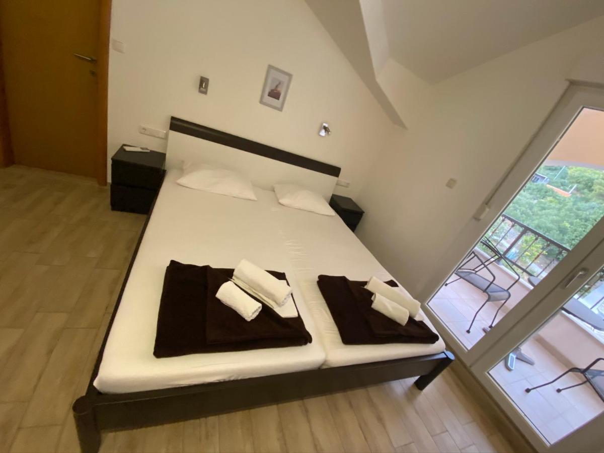 Apartments Grozdana グラダツ エクステリア 写真